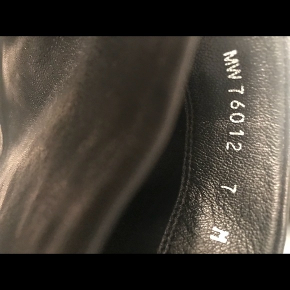 Stuart Weitzman - Picture 6 of 8